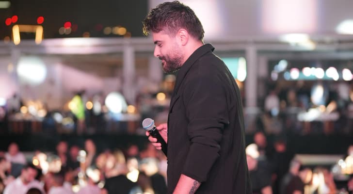 ناصيف زيتون يشعل أجواء الدوحة ويستعد لطرح "كزدورة" قريبا!